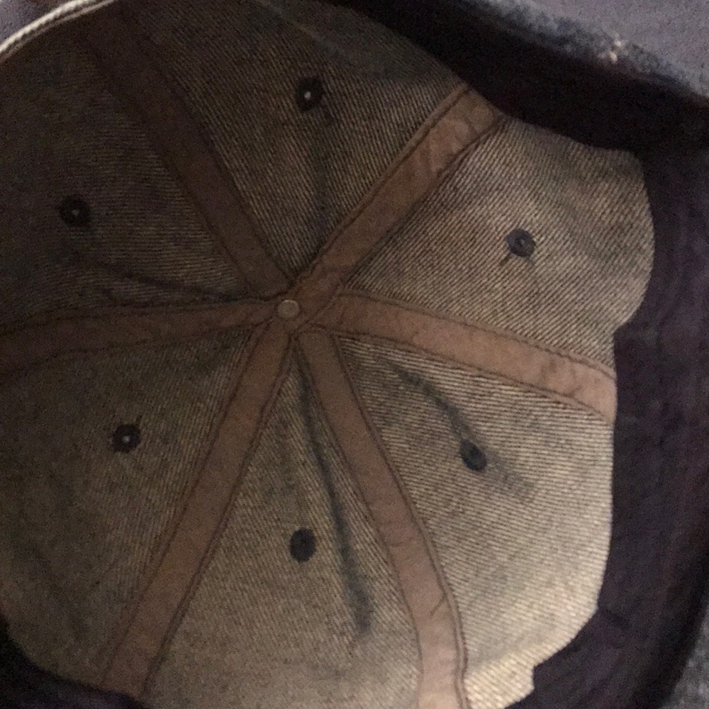 Hat - Picture 3 of 3